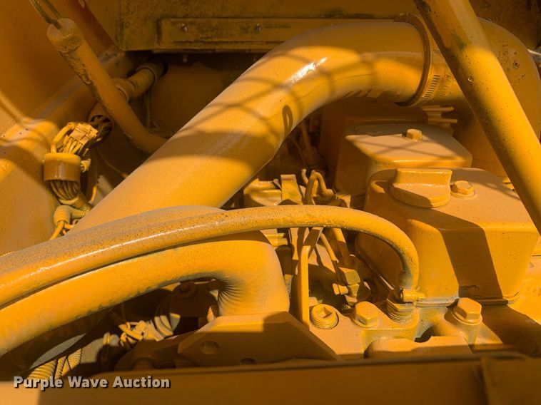 image for item LH9751 2002 Broderson IC-80-1F  crane