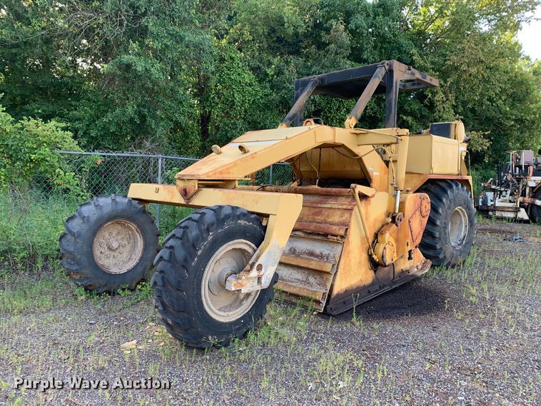 image for item LH9767 1987 Caterpillar SS-250  soil stabilizer