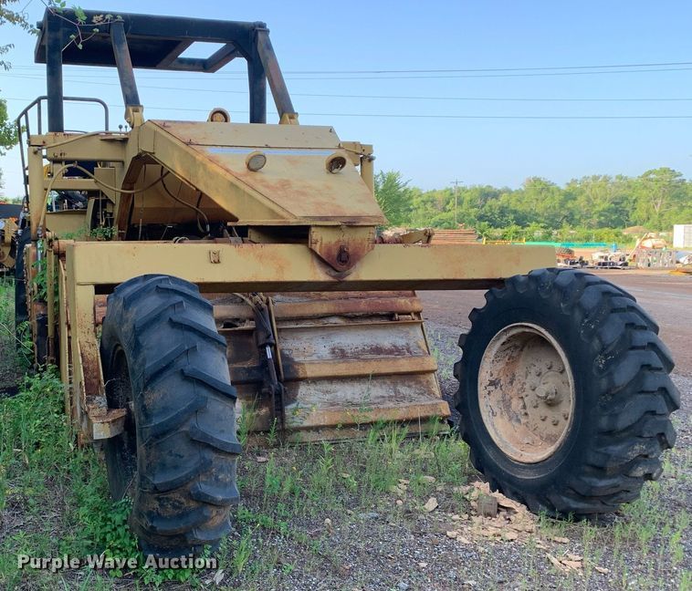 image for item LH9767 1987 Caterpillar SS-250  soil stabilizer