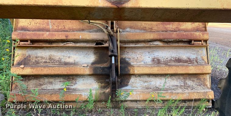 image for item LH9767 1987 Caterpillar SS-250  soil stabilizer