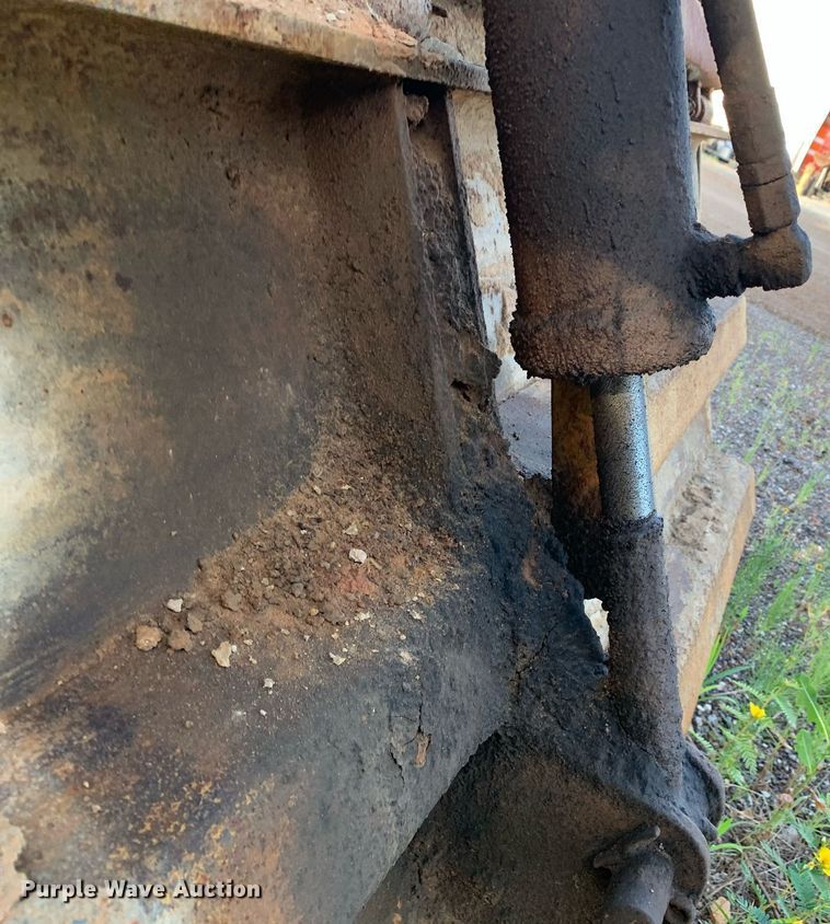 image for item LH9767 1987 Caterpillar SS-250  soil stabilizer