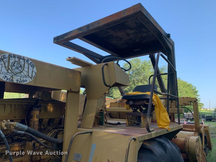 image for item LH9767 1987 Caterpillar SS-250  soil stabilizer