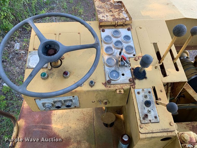 image for item LH9767 1987 Caterpillar SS-250  soil stabilizer