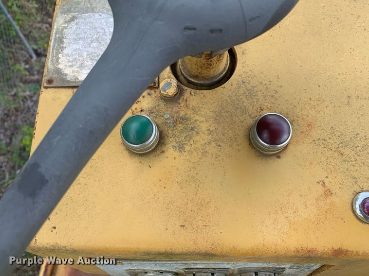 image for item LH9767 1987 Caterpillar SS-250  soil stabilizer