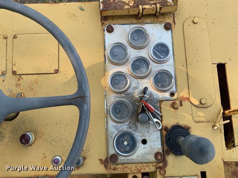 image for item LH9767 1987 Caterpillar SS-250  soil stabilizer