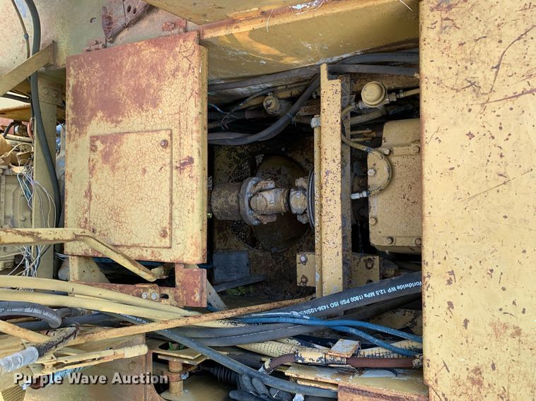 image for item LH9767 1987 Caterpillar SS-250  soil stabilizer