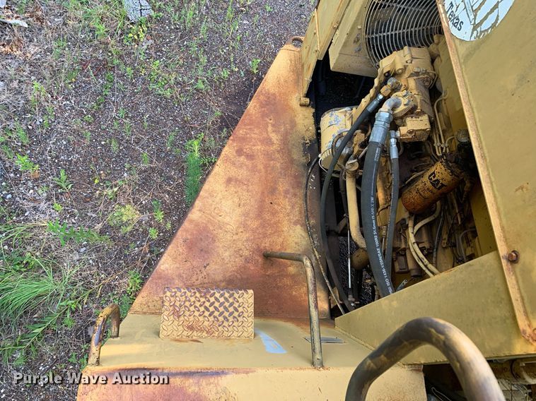 image for item LH9767 1987 Caterpillar SS-250  soil stabilizer