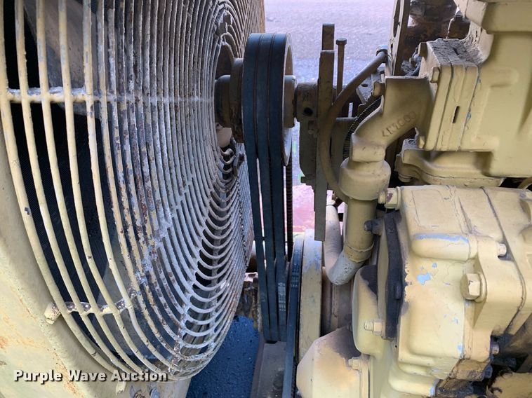 image for item LH9767 1987 Caterpillar SS-250  soil stabilizer