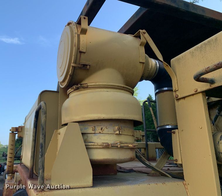 image for item LH9767 1987 Caterpillar SS-250  soil stabilizer