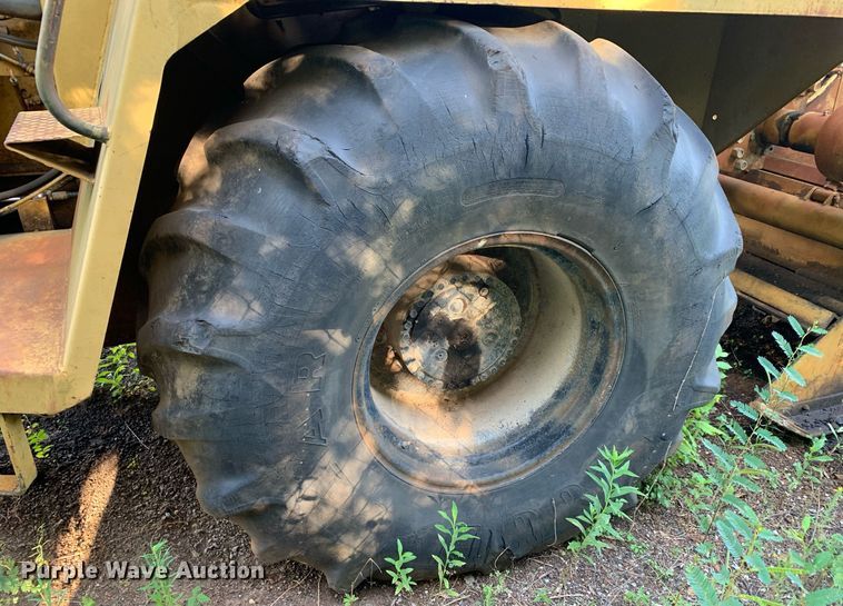 image for item LH9767 1987 Caterpillar SS-250  soil stabilizer