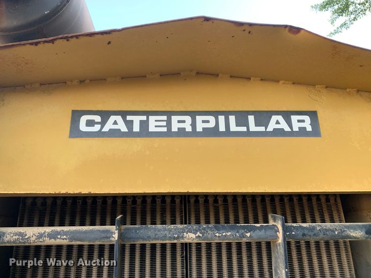 image for item LH9767 1987 Caterpillar SS-250  soil stabilizer