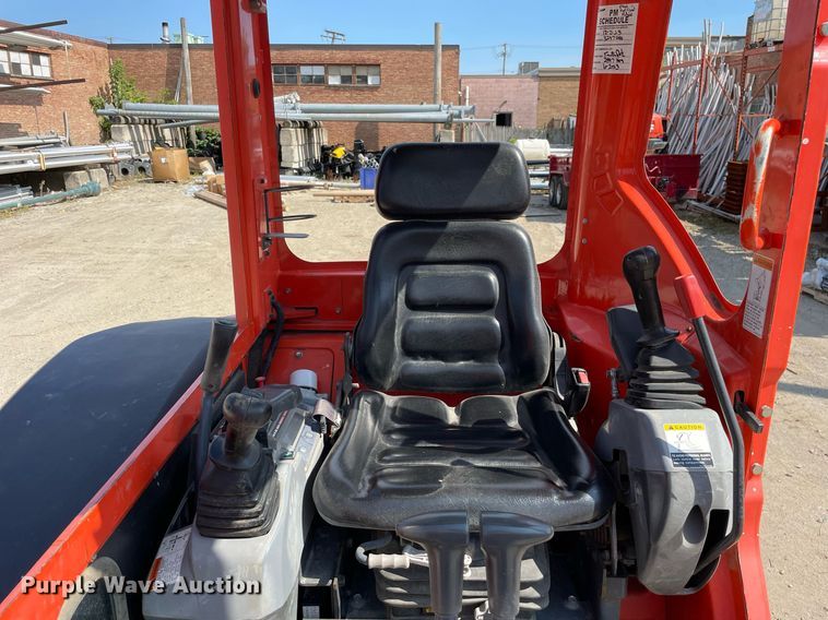 image for item LJ9780 2016 Kubota KX91-3S2  mini excavator