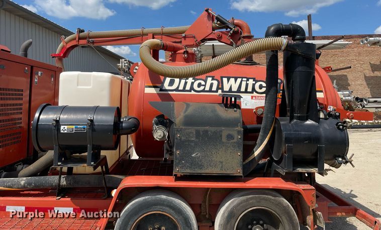 image for item LJ9781 2013 Ditch Witch FX50  vacuum excavator