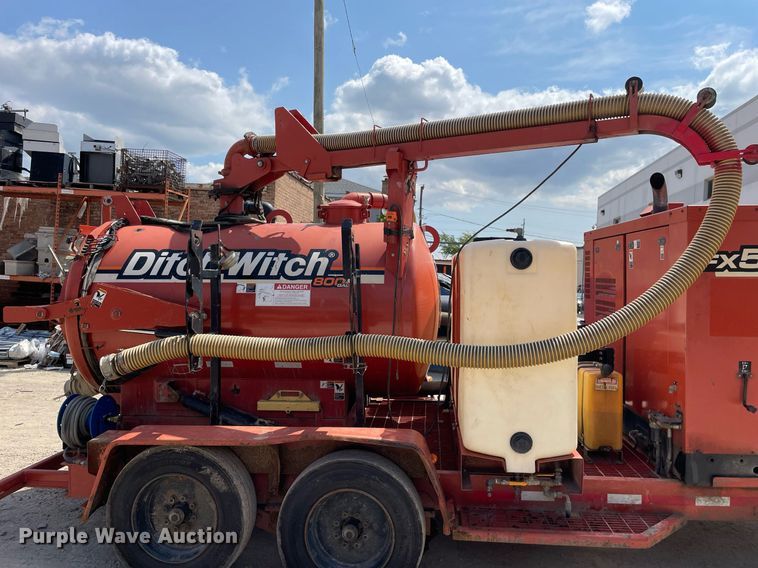 image for item LJ9781 2013 Ditch Witch FX50  vacuum excavator