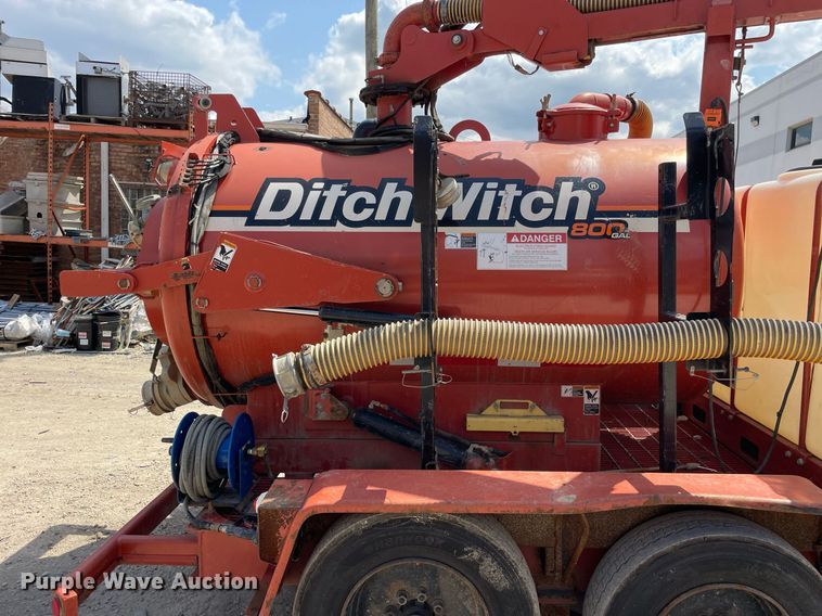 image for item LJ9781 2013 Ditch Witch FX50  vacuum excavator
