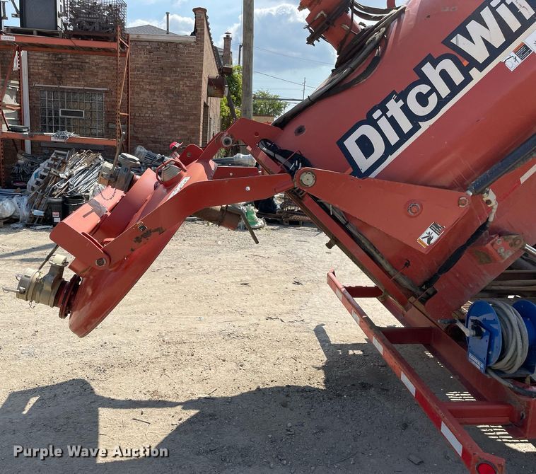 image for item LJ9781 2013 Ditch Witch FX50  vacuum excavator