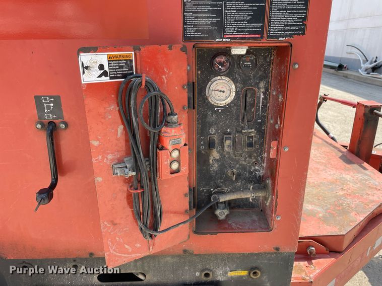 image for item LJ9781 2013 Ditch Witch FX50  vacuum excavator