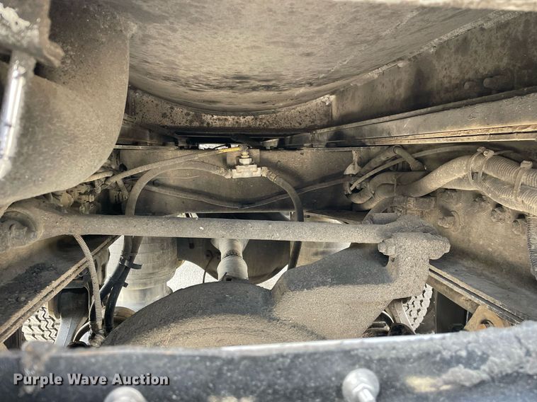 image for item LJ9782 2016 International WorkStar 7600  vacuum truck