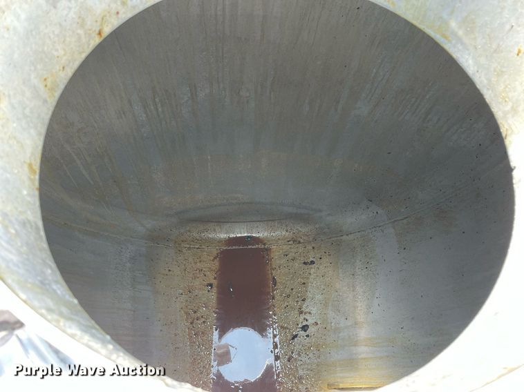 image for item LJ9782 2016 International WorkStar 7600  vacuum truck