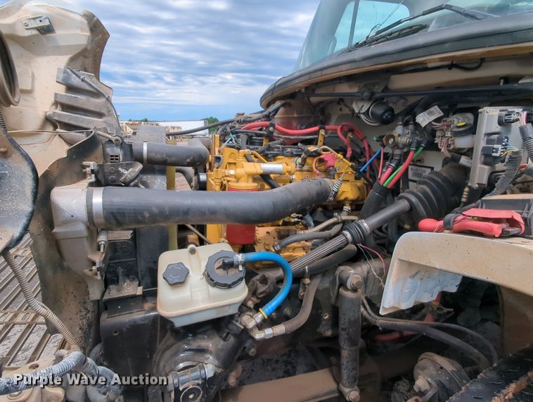 image for item LM9850 2007 Freightliner Business Class M2  water truck