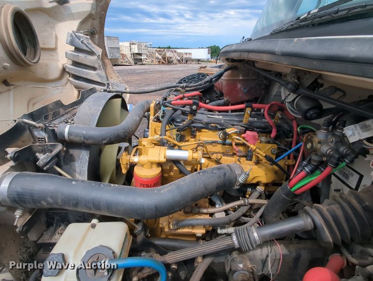 image for item LM9850 2007 Freightliner Business Class M2  water truck