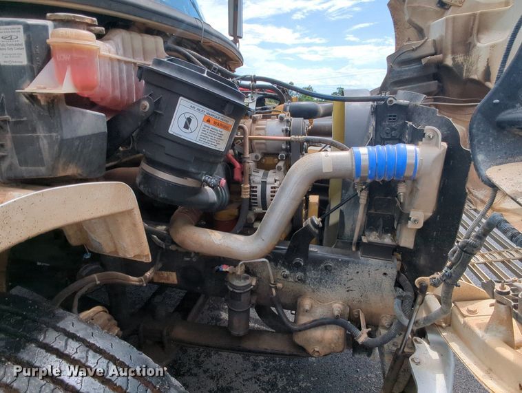 image for item LM9850 2007 Freightliner Business Class M2  water truck