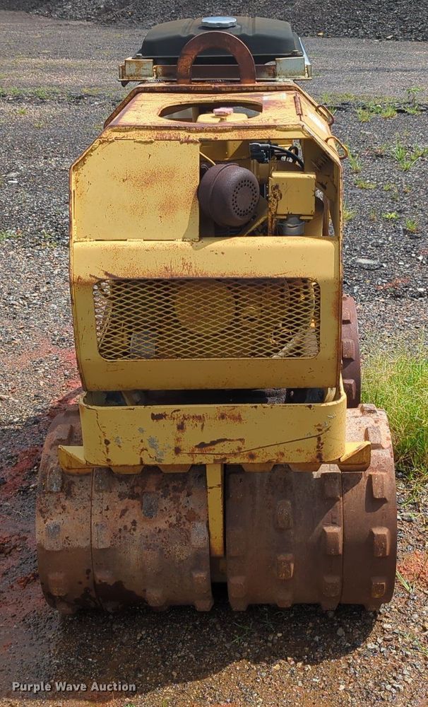 image for item LM9857 1991 Vermeer TC23-33  trench compactor