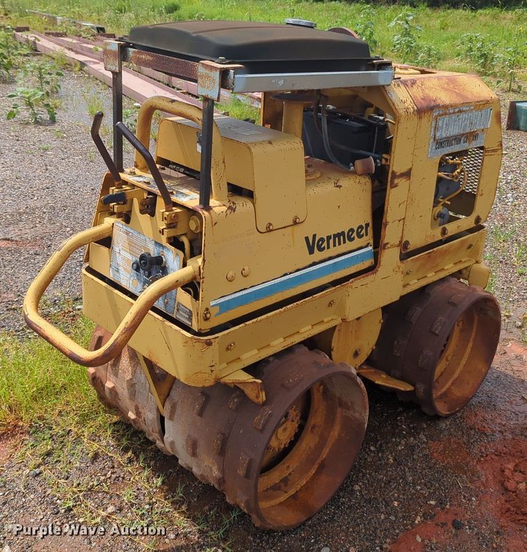image for item LM9857 1991 Vermeer TC23-33  trench compactor