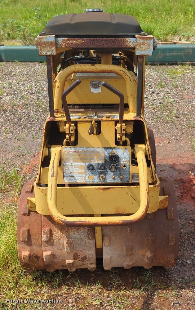 image for item LM9857 1991 Vermeer TC23-33  trench compactor