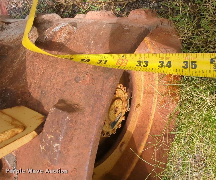 image for item LM9857 1991 Vermeer TC23-33  trench compactor