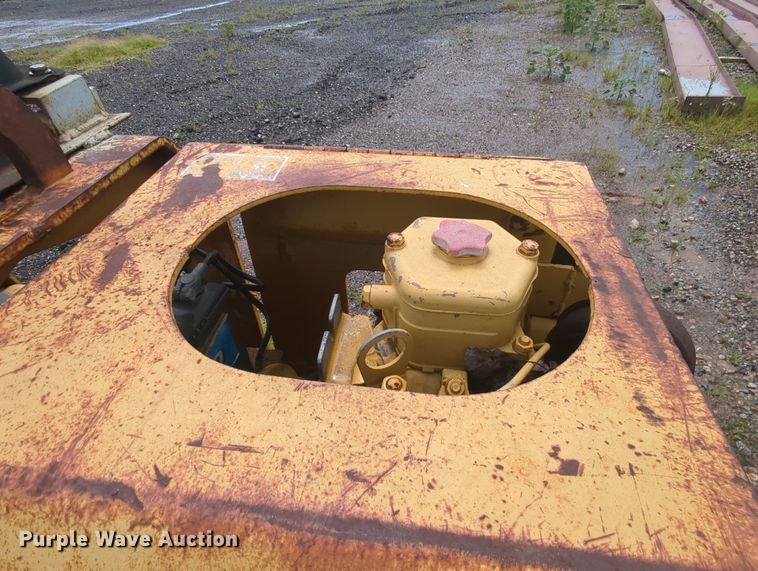 image for item LM9857 1991 Vermeer TC23-33  trench compactor