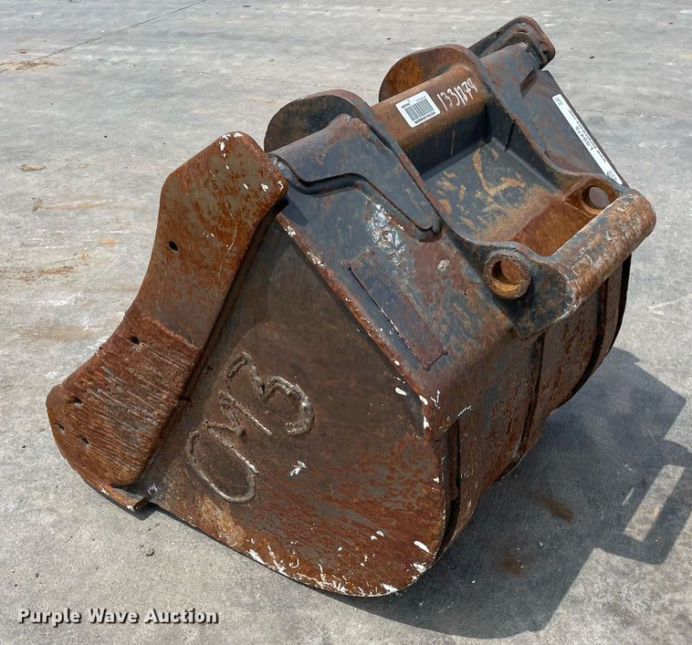 image for item LS9475 Bobcat  mini excavator bucket