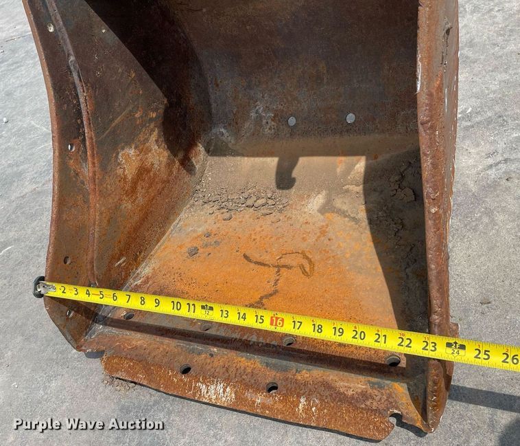 image for item LS9475 Bobcat  mini excavator bucket