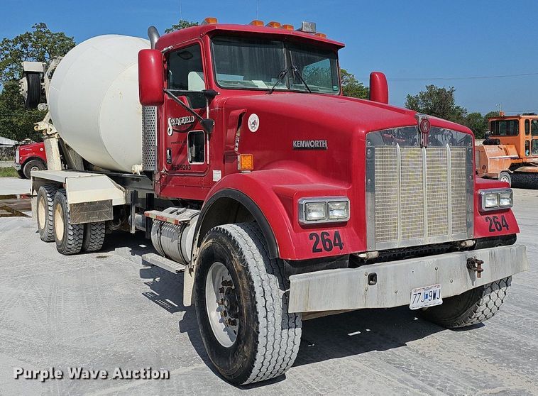 image for item LW9570 2005 Kenworth W900  ready mix truck