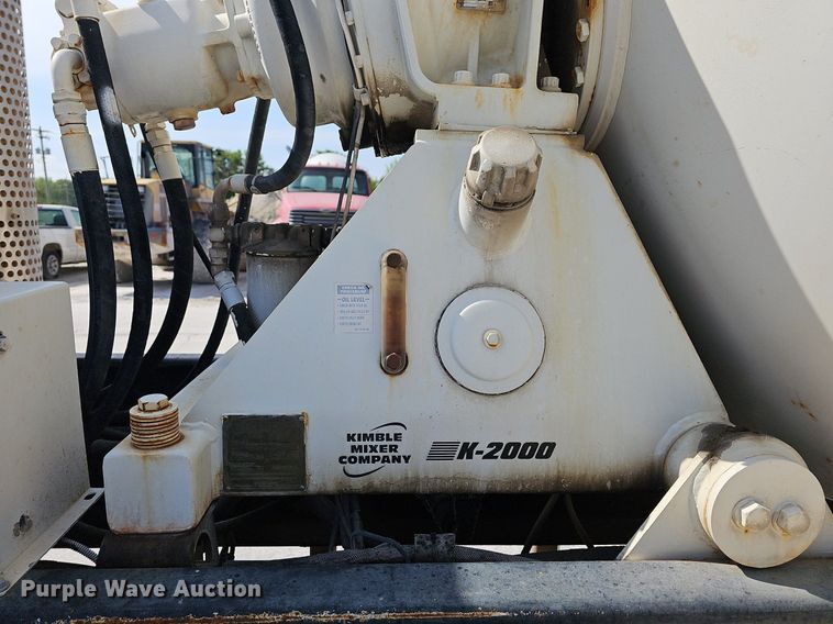 image for item LW9570 2005 Kenworth W900  ready mix truck