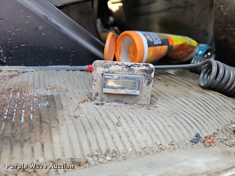 image for item LW9570 2005 Kenworth W900  ready mix truck