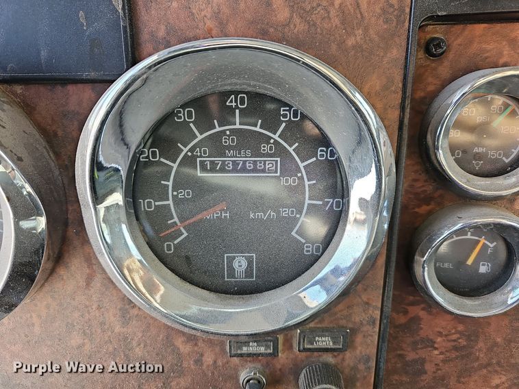 image for item LW9570 2005 Kenworth W900  ready mix truck