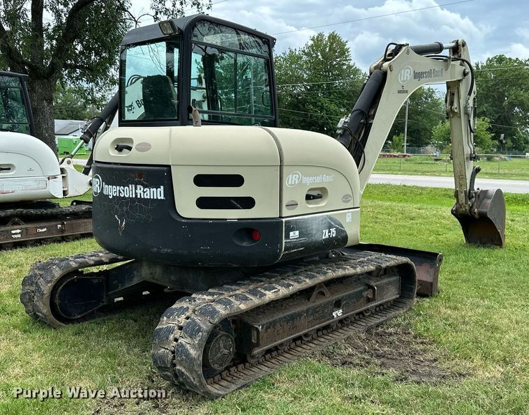 image for item MB9691 2006 Ingersoll Rand ZX-75  mini excavator