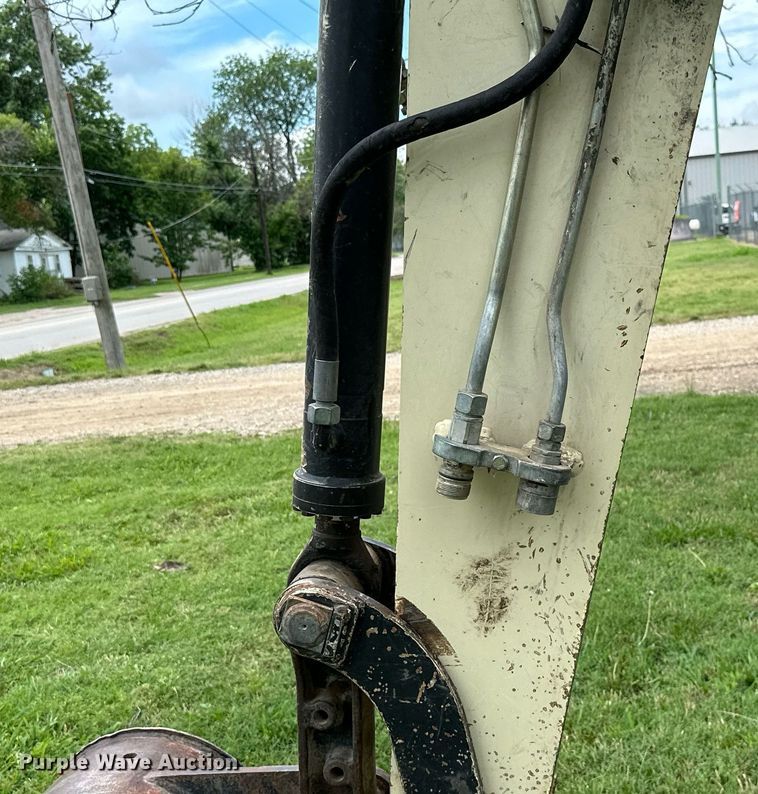 image for item MB9691 2006 Ingersoll Rand ZX-75  mini excavator