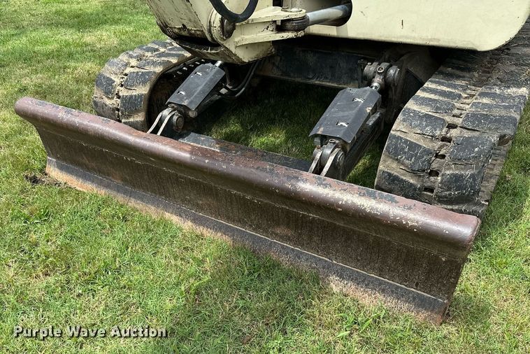image for item MB9691 2006 Ingersoll Rand ZX-75  mini excavator