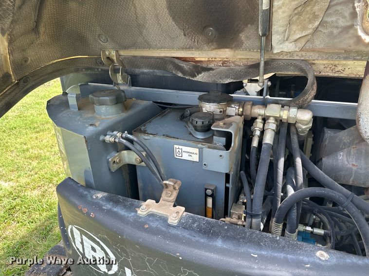 image for item MB9691 2006 Ingersoll Rand ZX-75  mini excavator