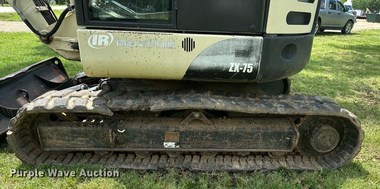 image for item MB9691 2006 Ingersoll Rand ZX-75  mini excavator
