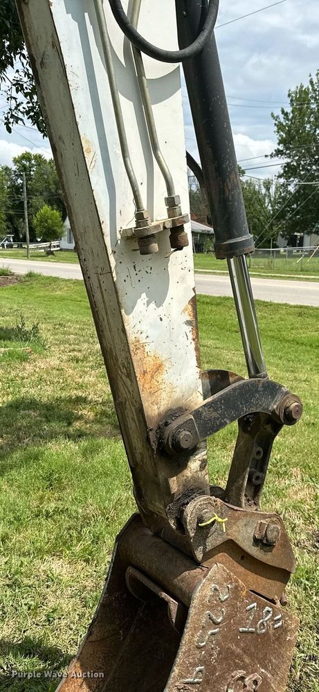 image for item MB9692 2006 Bobcat 442  mini excavator