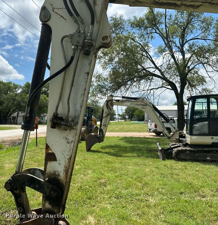 image for item MB9692 2006 Bobcat 442  mini excavator