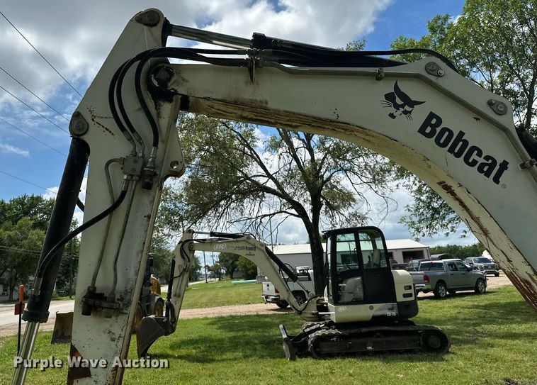image for item MB9692 2006 Bobcat 442  mini excavator