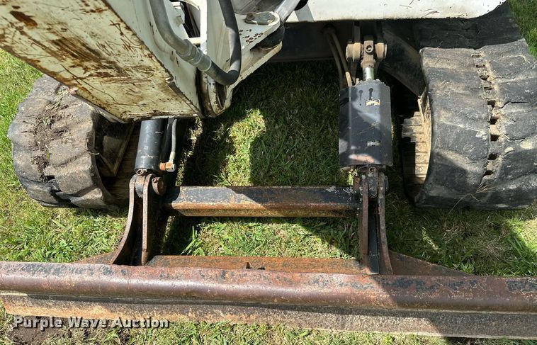 image for item MB9692 2006 Bobcat 442  mini excavator