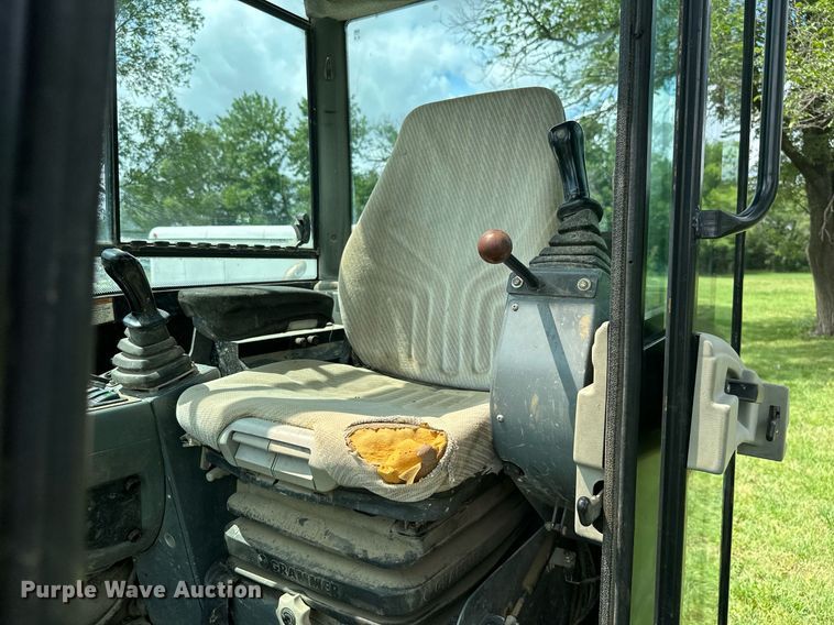 image for item MB9692 2006 Bobcat 442  mini excavator