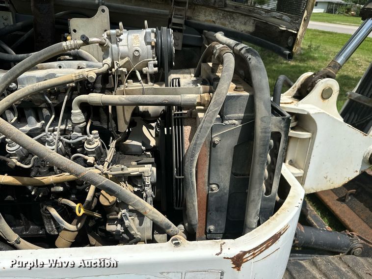 image for item MB9692 2006 Bobcat 442  mini excavator