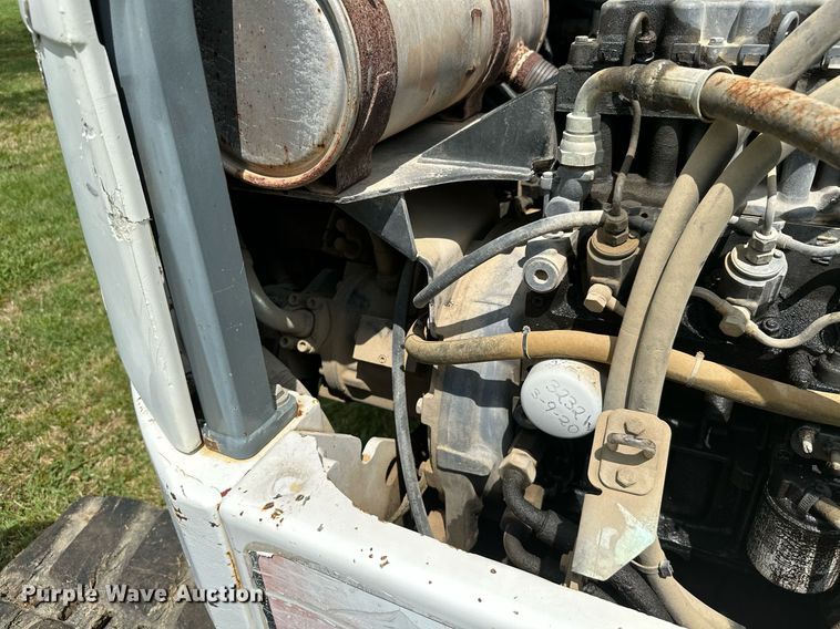 image for item MB9692 2006 Bobcat 442  mini excavator