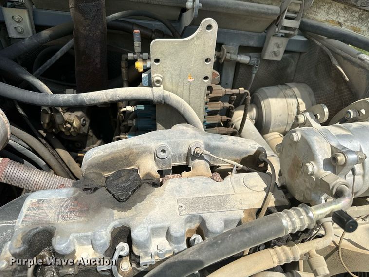 image for item MB9692 2006 Bobcat 442  mini excavator